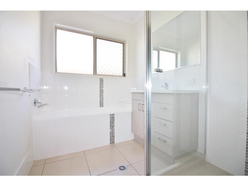 1A Applewood Court, Kallangur QLD 4503