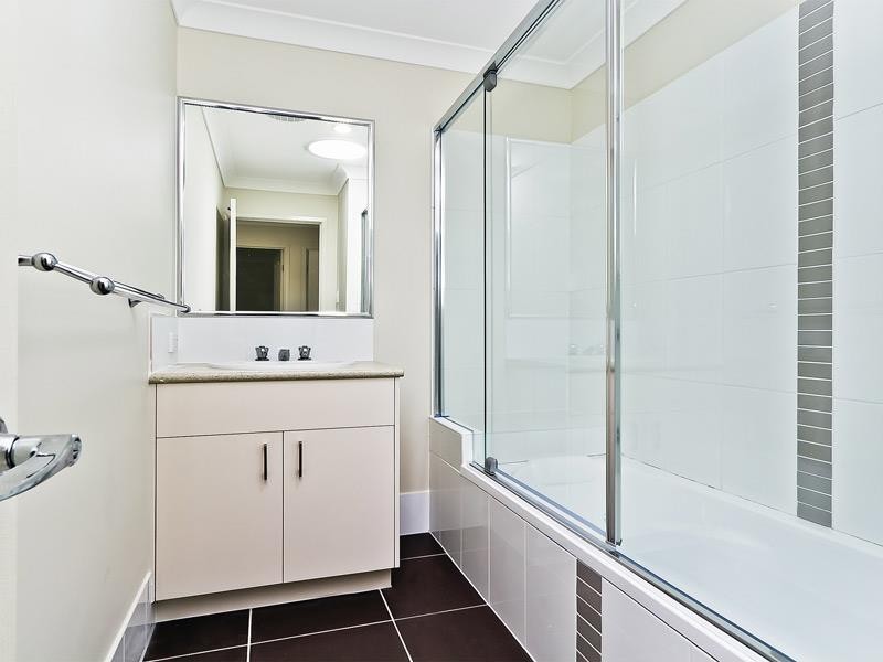 3A/86-92 Rolland Pde, Warner QLD 4500