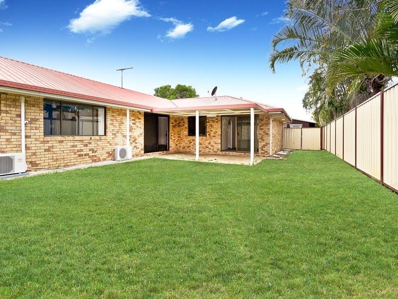 25 Bordeau Cres, Petrie QLD 4502