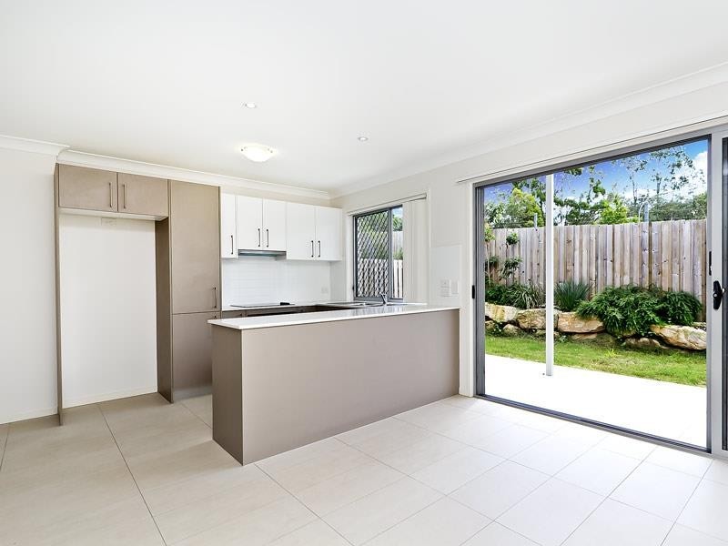 27/9 Houghton St, Petrie QLD 4502