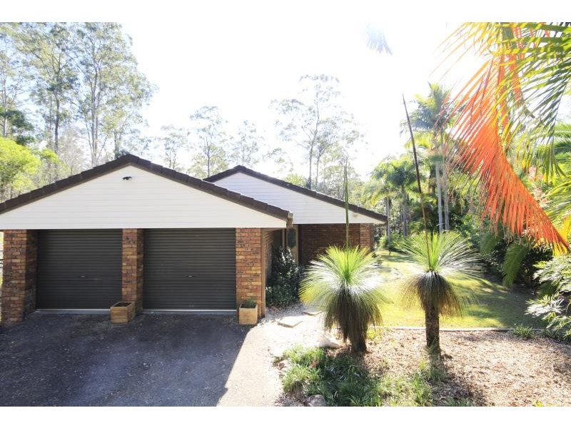 31 Hidden Valley Drive, Eatons Hill QLD 4037