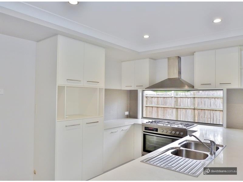 34 Admiralty Cct, Lawnton QLD 4501