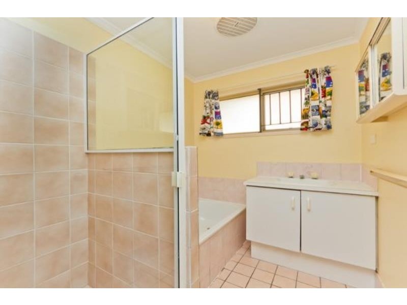 29 Beeville Rd, Petrie QLD 4502