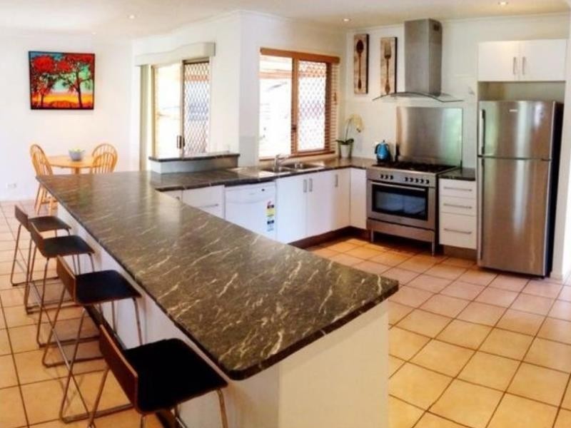 102 Rue Montaigne, Petrie QLD 4502