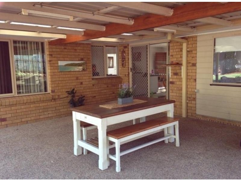 102 Rue Montaigne, Petrie QLD 4502