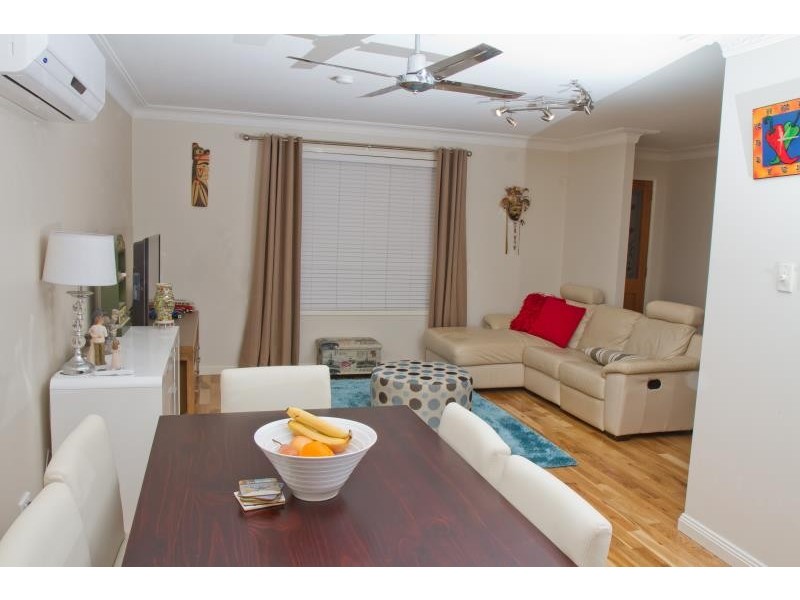 11 Frenchs Rd, Petrie QLD 4502