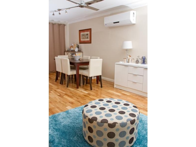 11 Frenchs Rd, Petrie QLD 4502