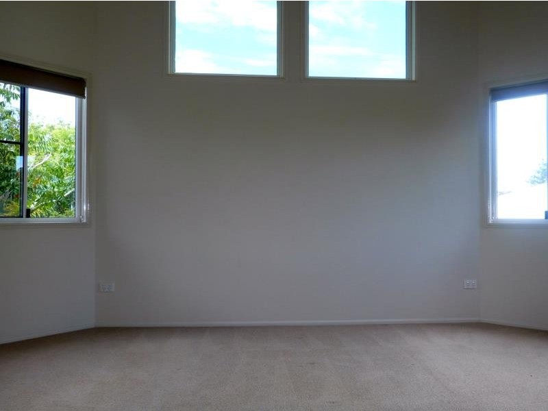 60 Nuttall St, Lawnton QLD 4501