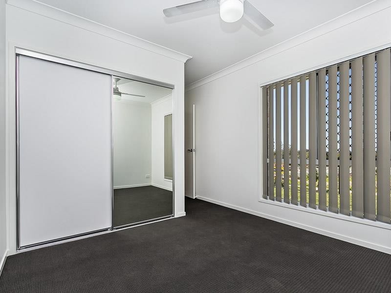 79B Braxlaw Cr, Dakabin QLD 4503