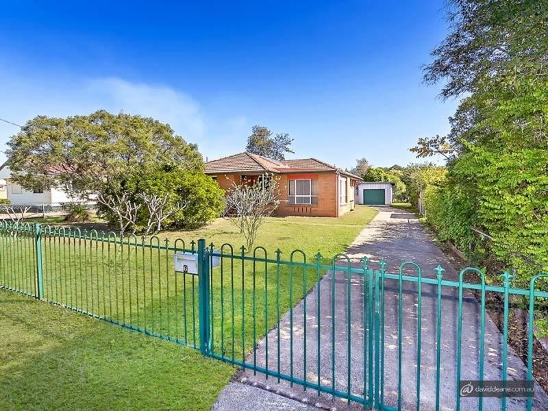 6 Brown St, Lawnton QLD 4501