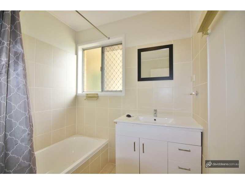 27 Lorraine Court, Lawnton QLD 4501