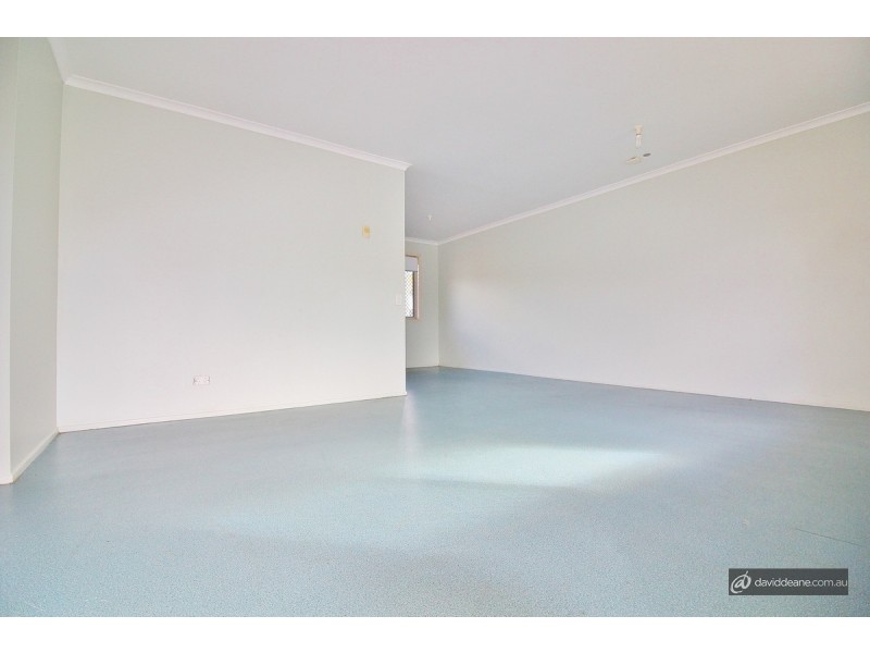 162 Morris Rd, Rothwell QLD 4022