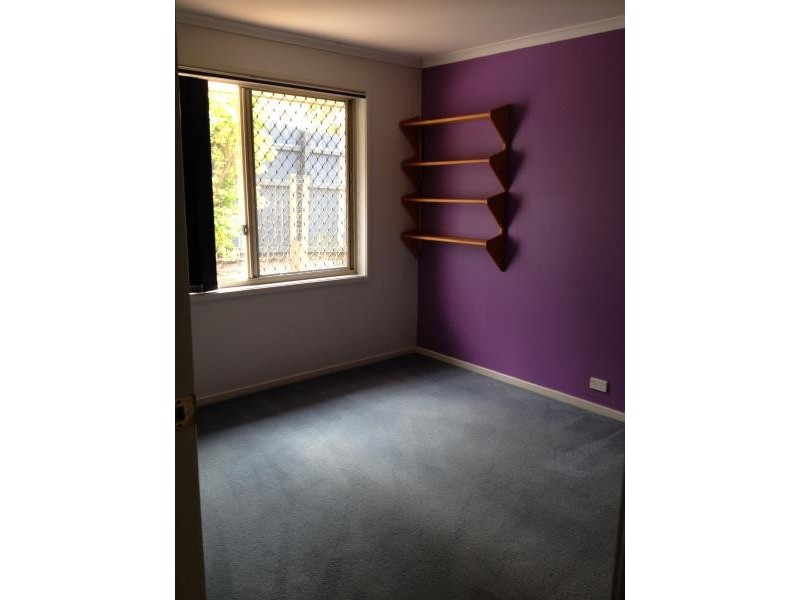 8 Mirrigan Ct, Petrie QLD 4502