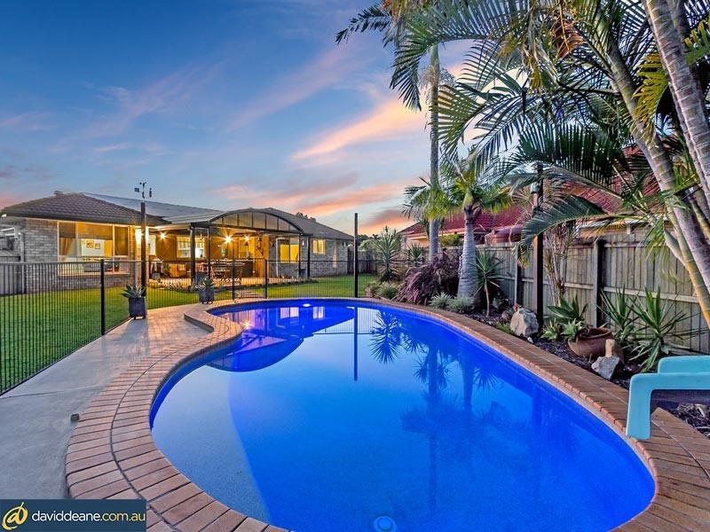 12 Regency Ct, Strathpine QLD 4500