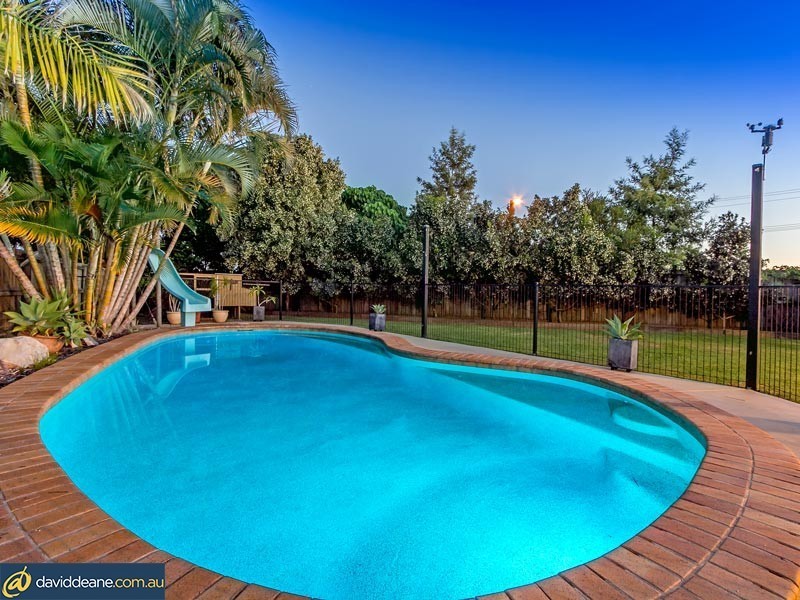 12 Regency Ct, Strathpine QLD 4500