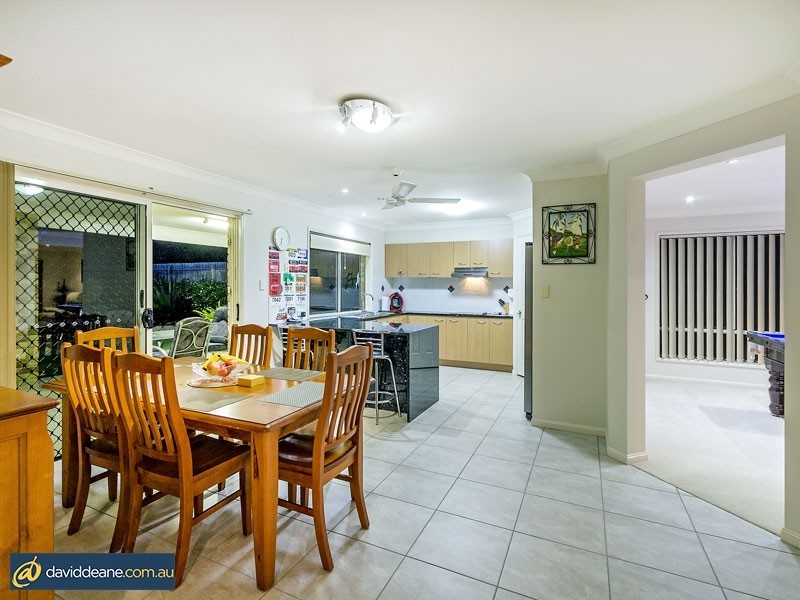 10 Hopkins St, Petrie QLD 4502