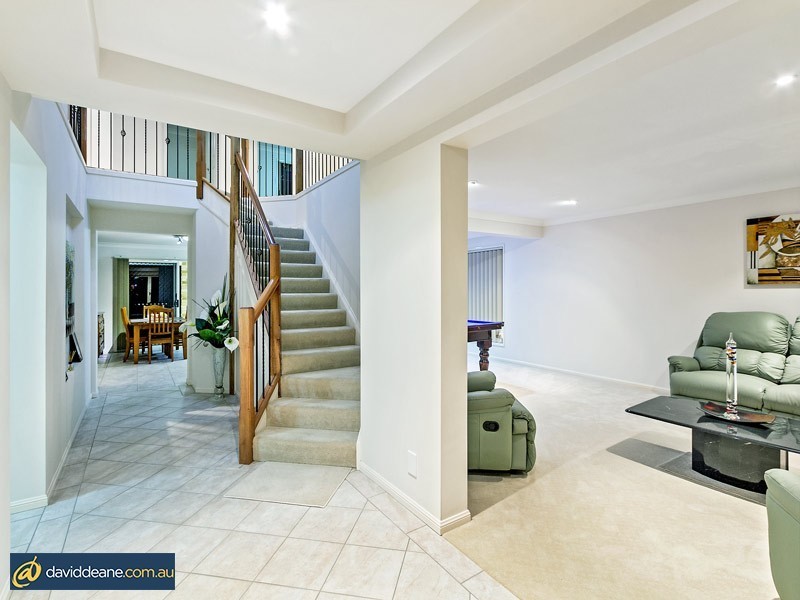 10 Hopkins St, Petrie QLD 4502