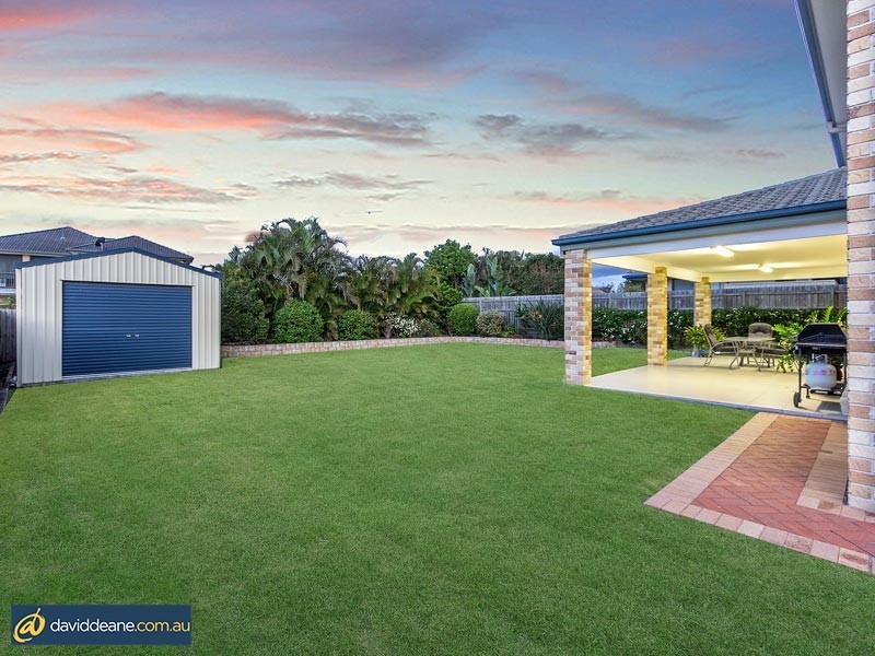 10 Hopkins St, Petrie QLD 4502