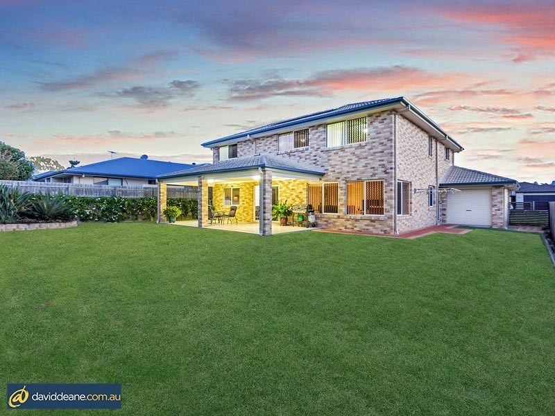 10 Hopkins St, Petrie QLD 4502