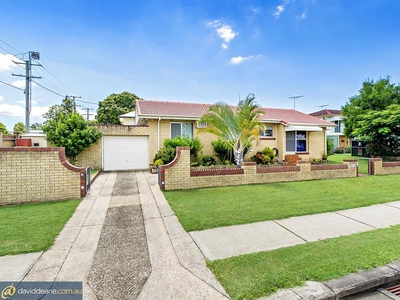 1 Peter St, Strathpine QLD 4500