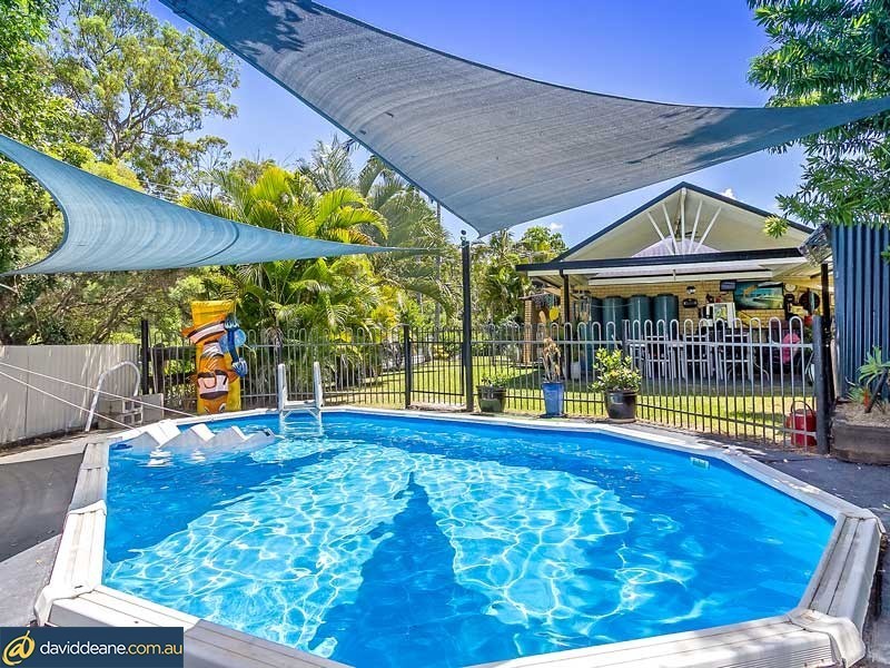 216 Marsden Rd, Kallangur QLD 4503
