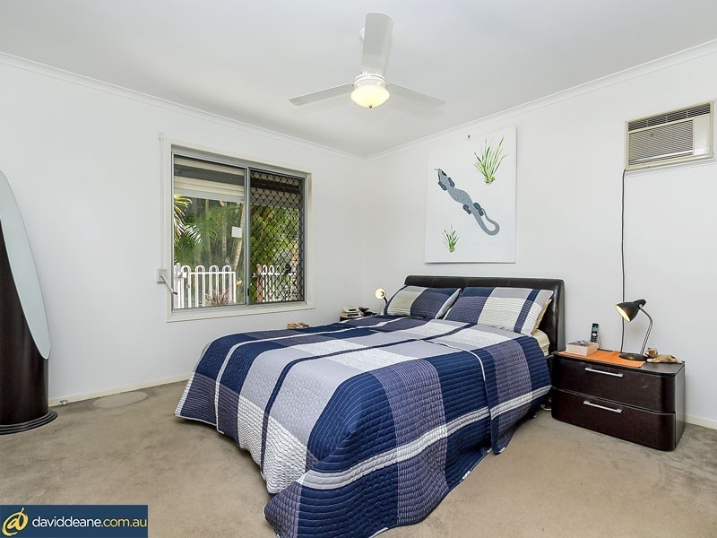 216 Marsden Rd, Kallangur QLD 4503
