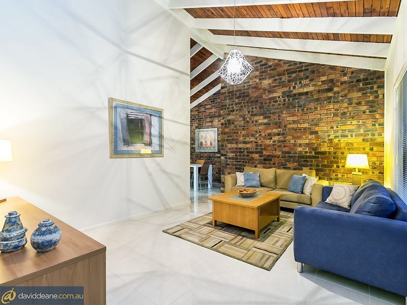 7 Styles Rd, Petrie QLD 4502