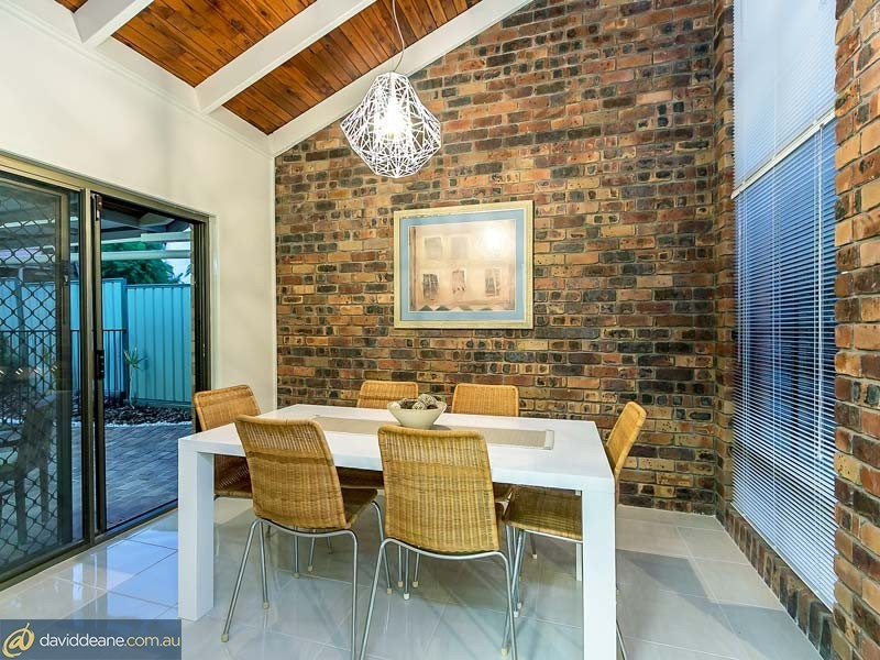 7 Styles Rd, Petrie QLD 4502