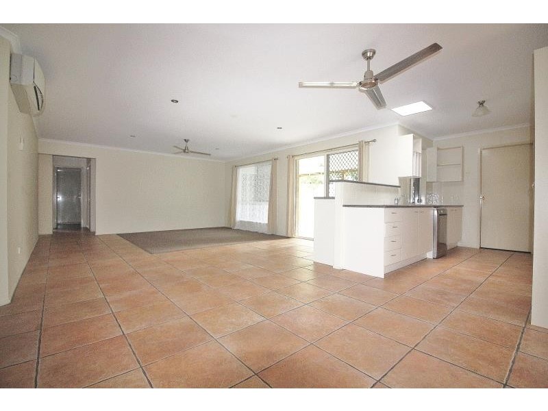 11 Fernwood St, Kurwongbah QLD 4503