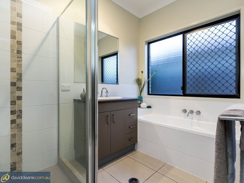 32 Gibbs St, North Lakes QLD 4509