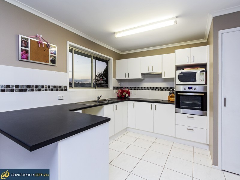3 Ulmarra Cres, Strathpine QLD 4500