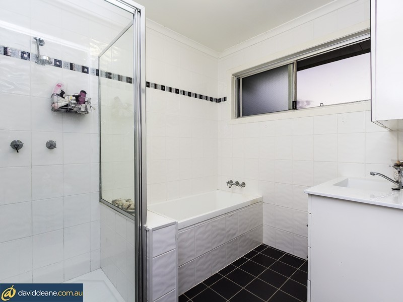 3 Ulmarra Cres, Strathpine QLD 4500