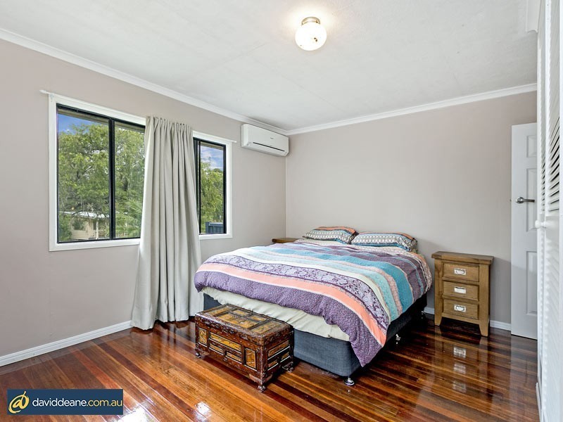 28 Crest St, Kallangur QLD 4503