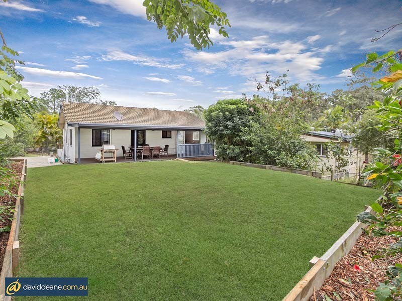 28 Crest St, Kallangur QLD 4503
