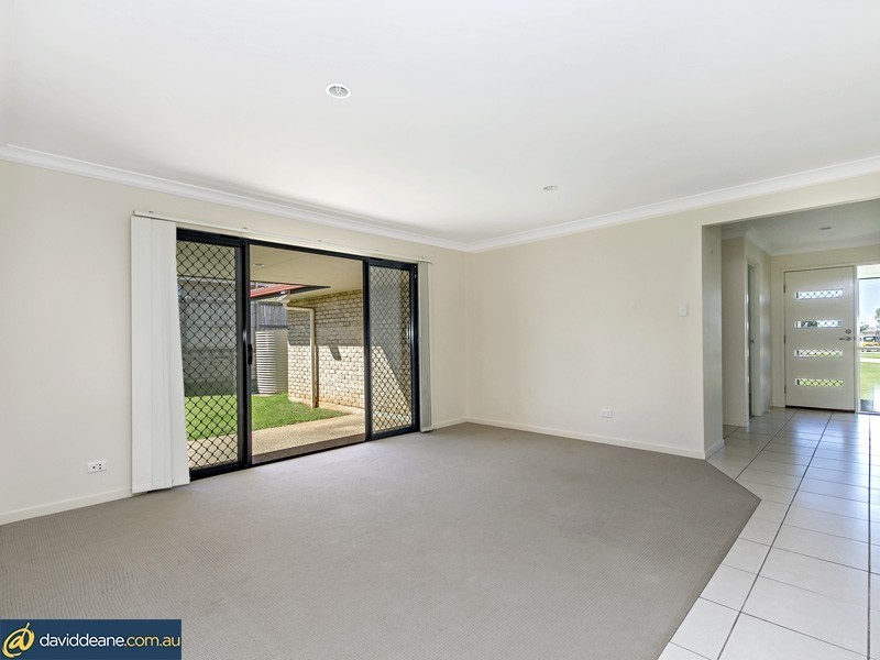 23 Seabiscuit Cres, Kallangur QLD 4503