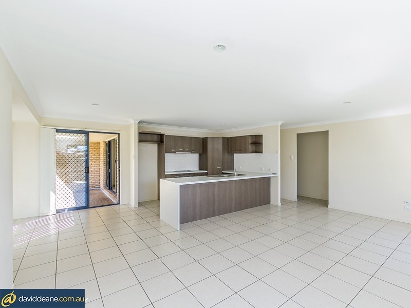 23 Seabiscuit Cres, Kallangur QLD 4503