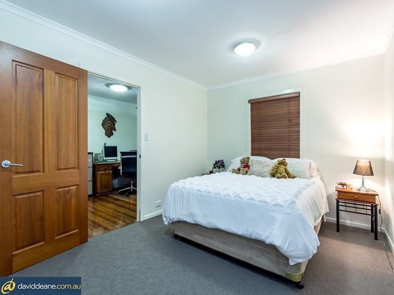 110 Queens Pde, Brighton QLD 4017