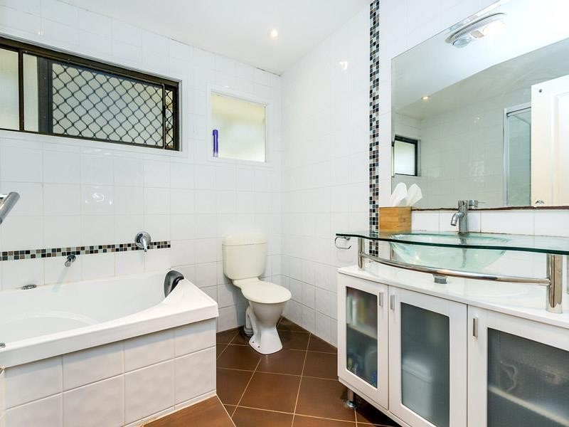 12 Mitchell St, Lawnton QLD 4501