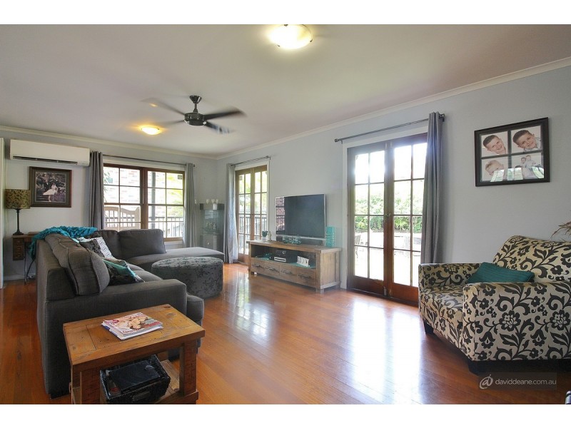 22 Tonnere Court, Eatons Hill QLD 4037