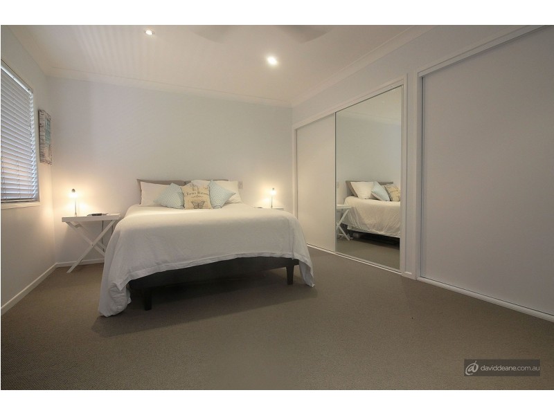 22 Tonnere Court, Eatons Hill QLD 4037