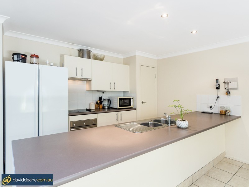 33 Water Street, Kallangur QLD 4503