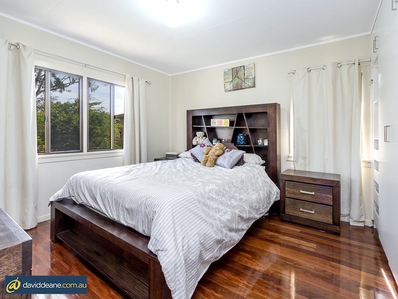 7 Florence St, Kallangur QLD 4503