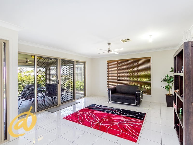 9 Mondial Dr, Warner QLD 4500