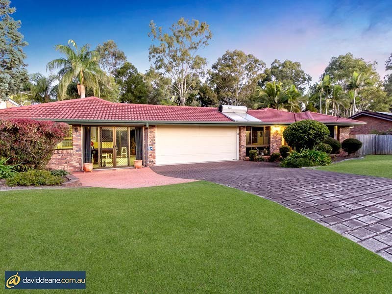 16 Deckle Rd, Petrie QLD 4502