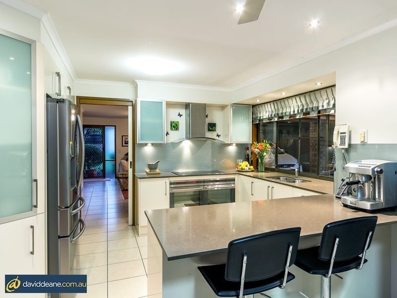 16 Deckle Rd, Petrie QLD 4502