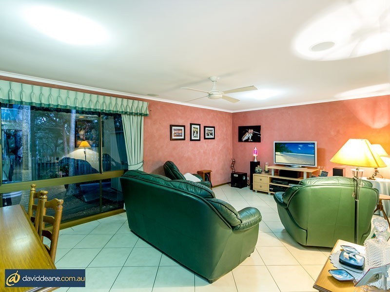 16 Deckle Rd, Petrie QLD 4502