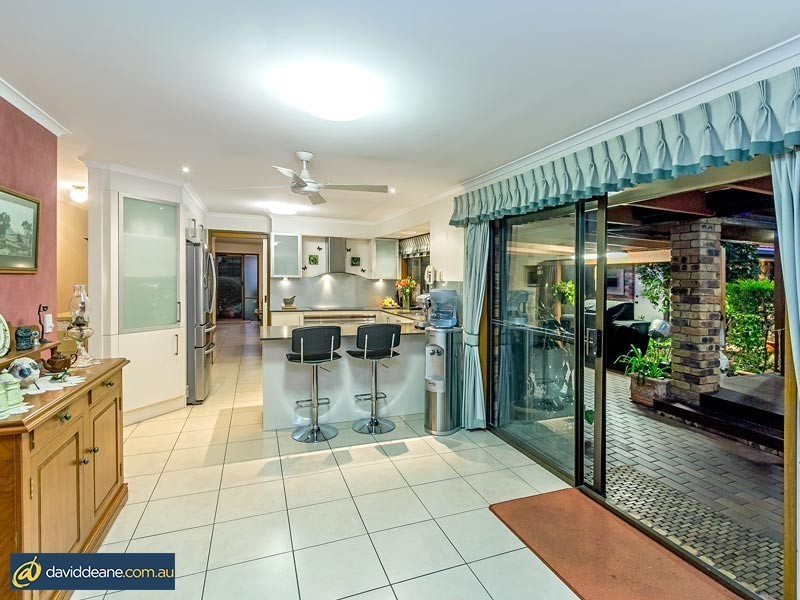 16 Deckle Rd, Petrie QLD 4502