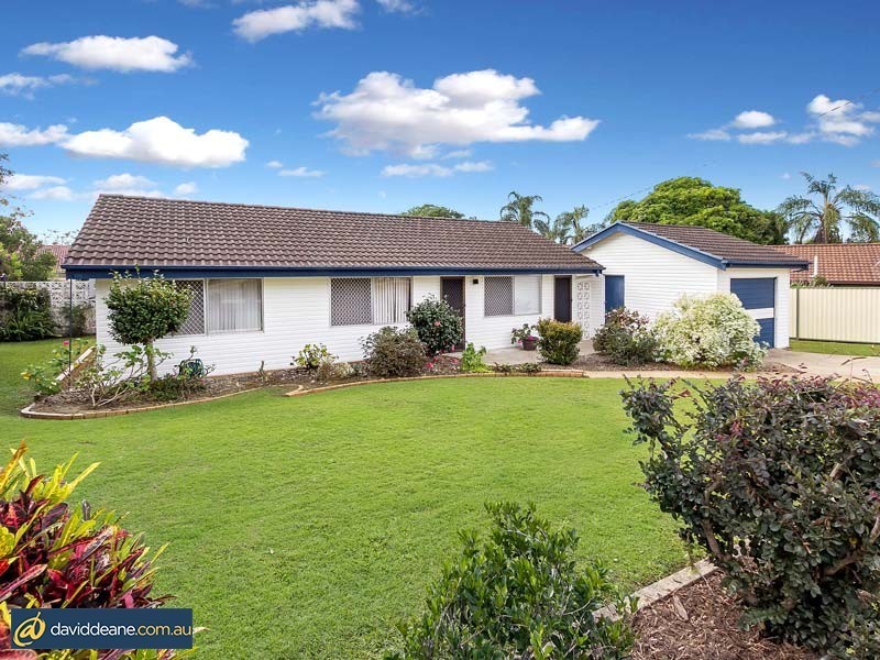 4 Bray Rd, Lawnton QLD 4501