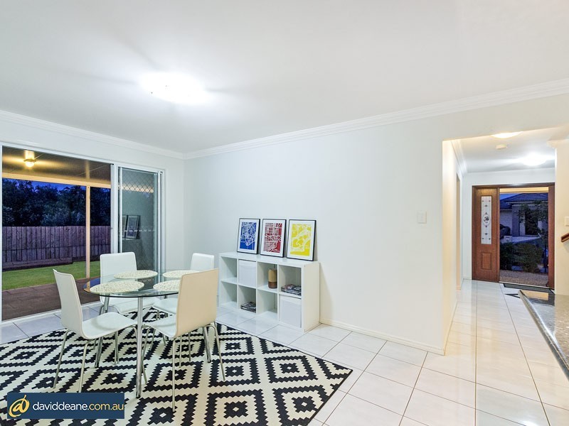 32 Castlewellan Cct, Warner QLD 4500