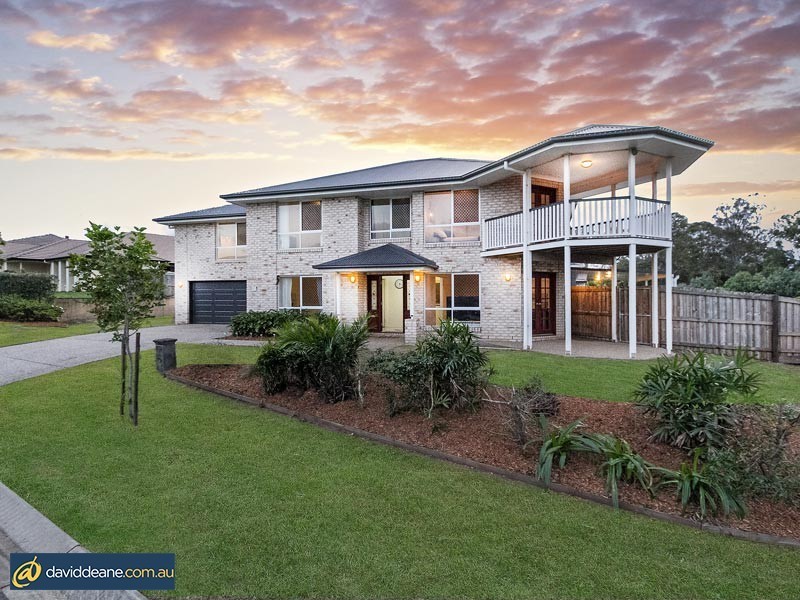 32 Castlewellan Cct, Warner QLD 4500